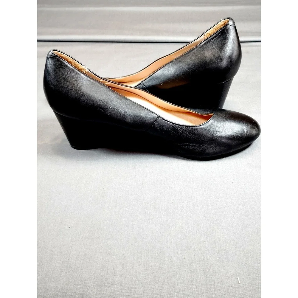 Vionic Women 10 Black Leather Wedge Pumps Orthaheel 7 Casual Goth Comfort Shoes*